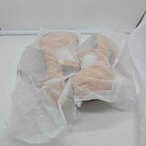 Monicoco Nude Mary Jane Closed Round‎ Toe 5 Stiletto Heels - Picture 12 of 15